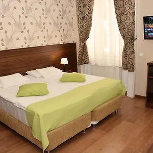 3* Hotel Elit