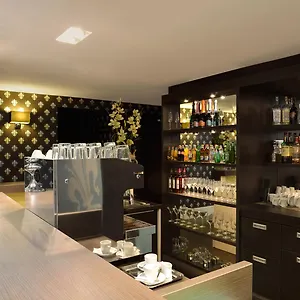 La Prima Fashion Hotel