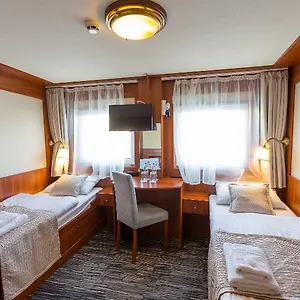3* Hotel Onriver - Grand Jules