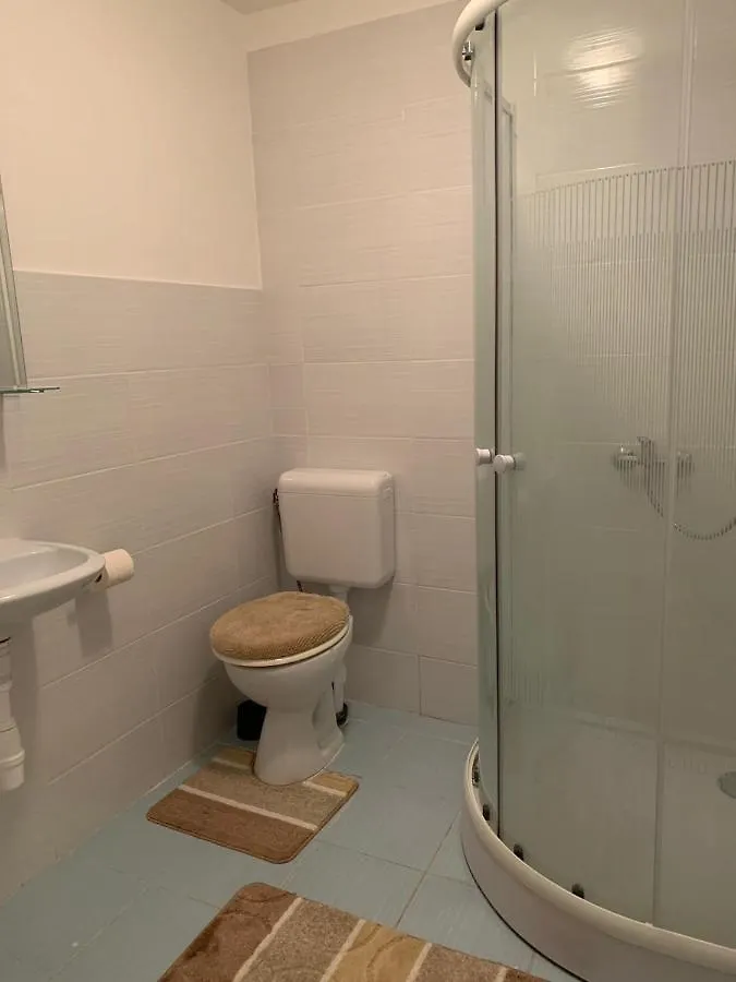 *** Hotel Holding Rooms Budapest Hungary
