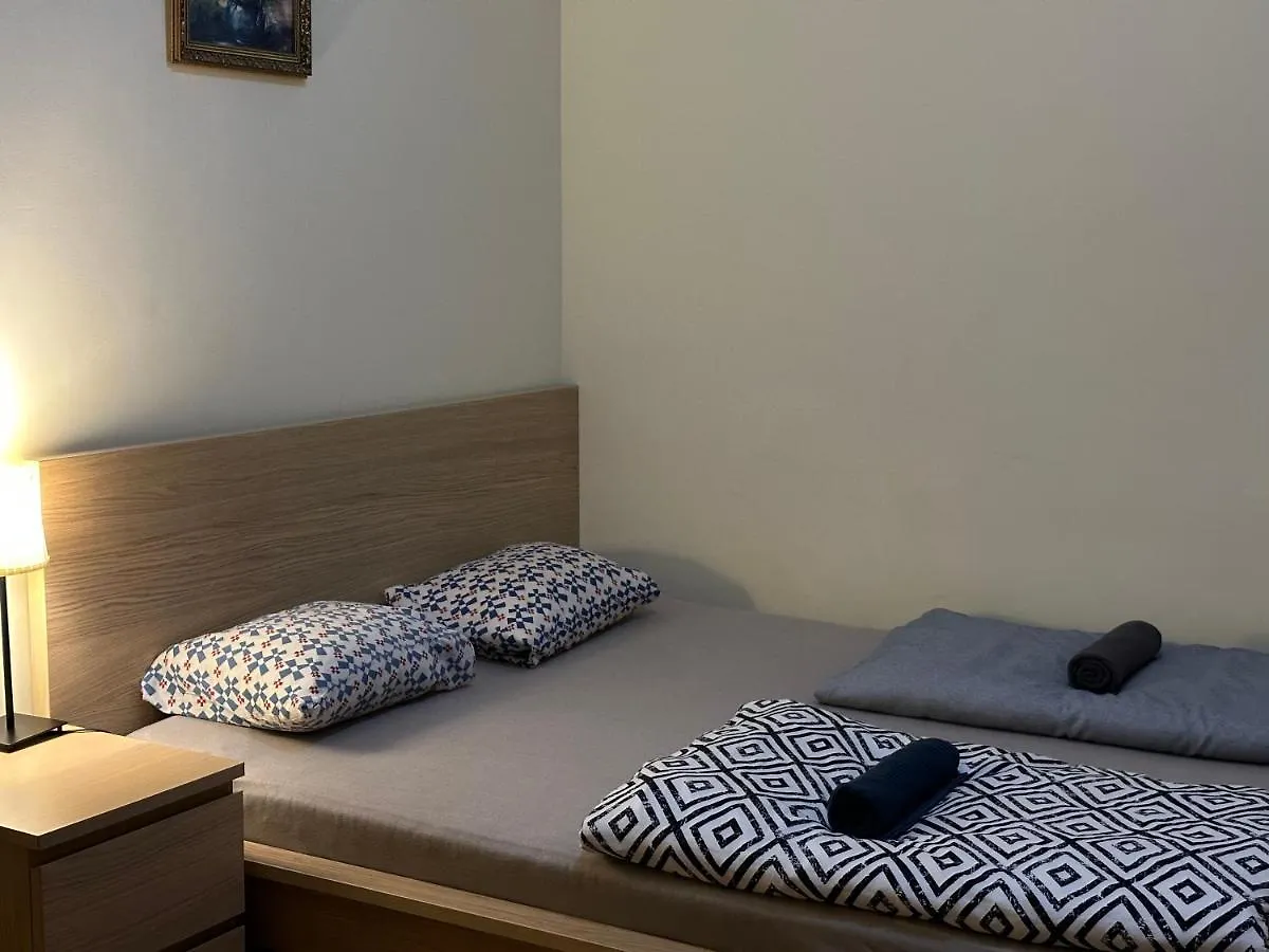 Holding Rooms Budapest Hotel