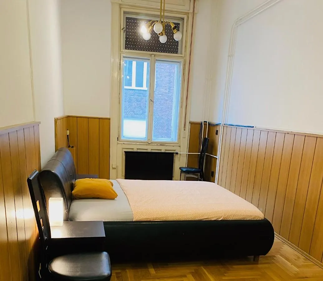 Holding Rooms Budapest Hotel